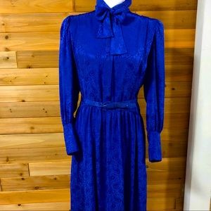 VTG Liz Claiborne secretary dress, pussy bow